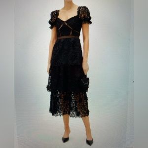 SELF-PORTRAIT Tiered floral 3d lace midi dress size us 4
